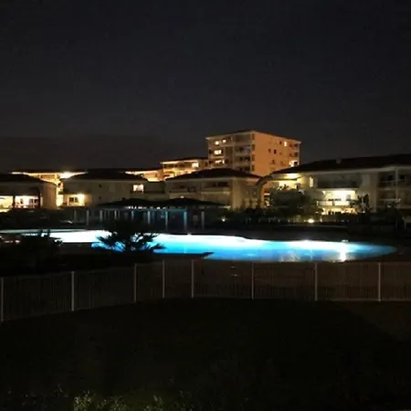 2p Au Pied Des Plages,piscine,wifi,clim